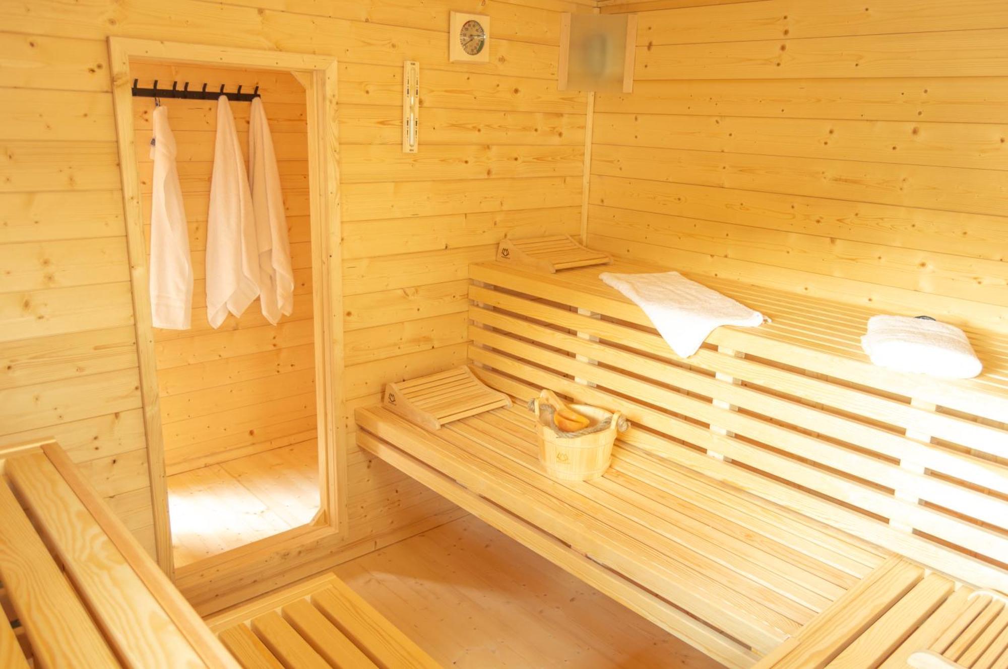 Design Trifft Harmonie Nahe Triberger Wasserfaelle Triberg im Schwarzwald Buitenkant foto