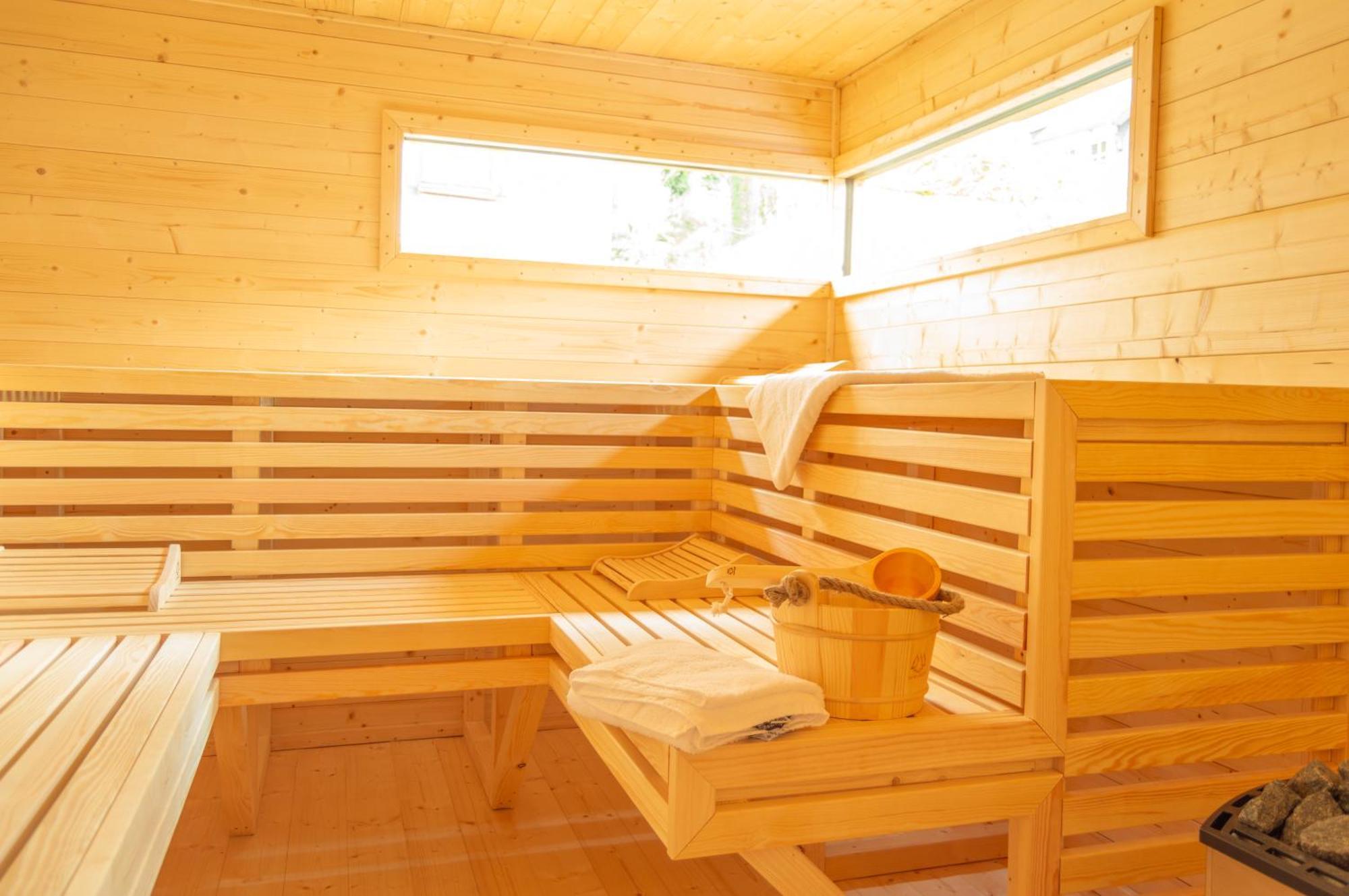 Design Trifft Harmonie Nahe Triberger Wasserfaelle Triberg im Schwarzwald Buitenkant foto
